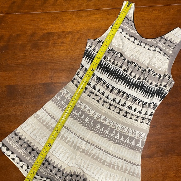 BCBGeneration Romper gray, purple, black, tan pattern. Size 0 - Picture 8 of 8